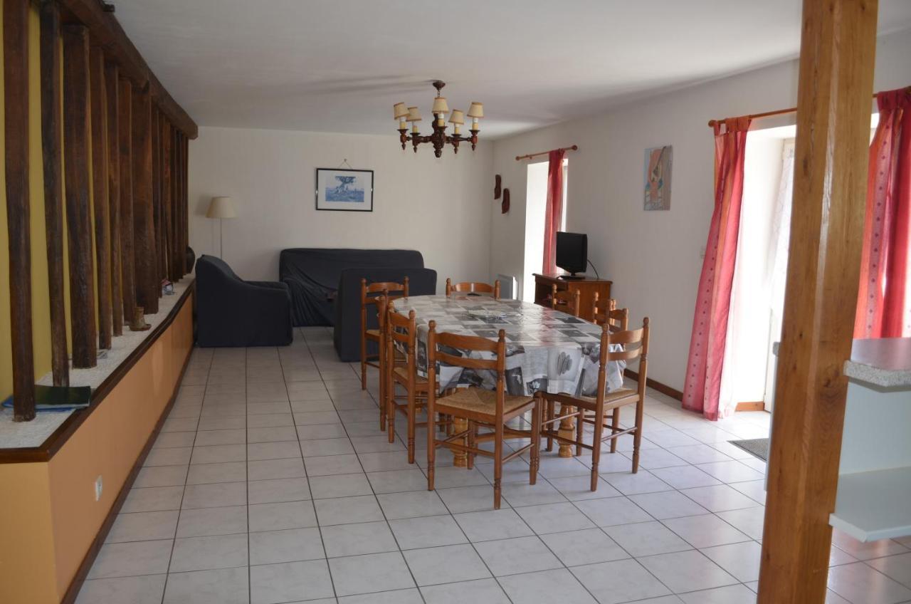 Logis De Chezelles Bed and Breakfast Sidiailles Εξωτερικό φωτογραφία