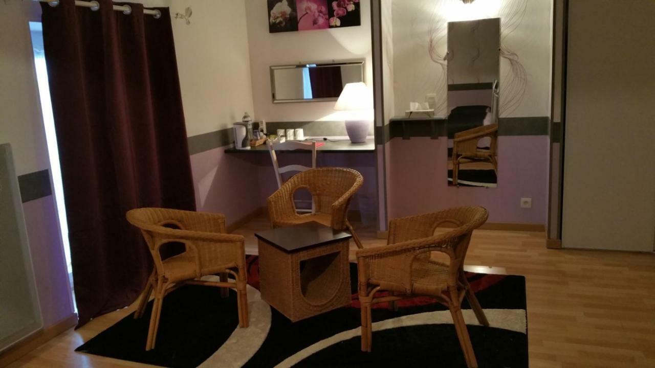 Logis De Chezelles Bed and Breakfast Sidiailles Εξωτερικό φωτογραφία