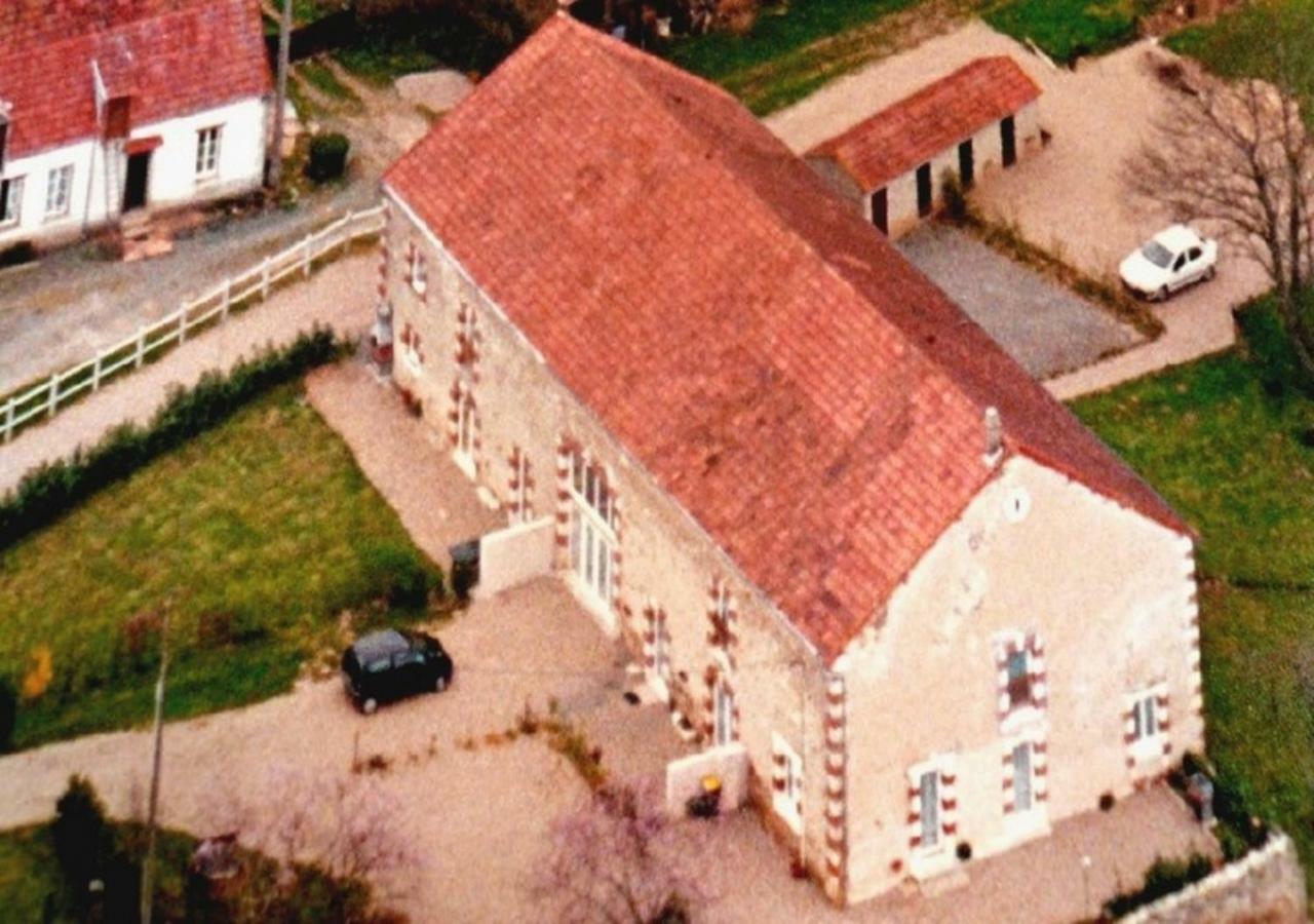 Logis De Chezelles Bed and Breakfast Sidiailles Εξωτερικό φωτογραφία